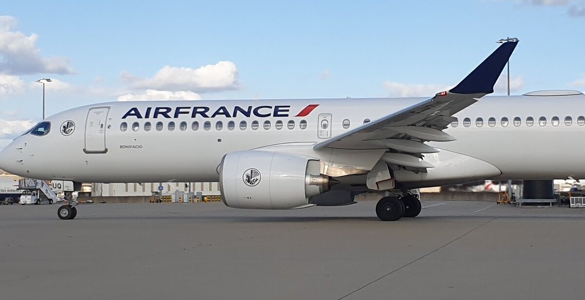 Air France Becomes First Airline to Receive A220 with Global SAF Certification